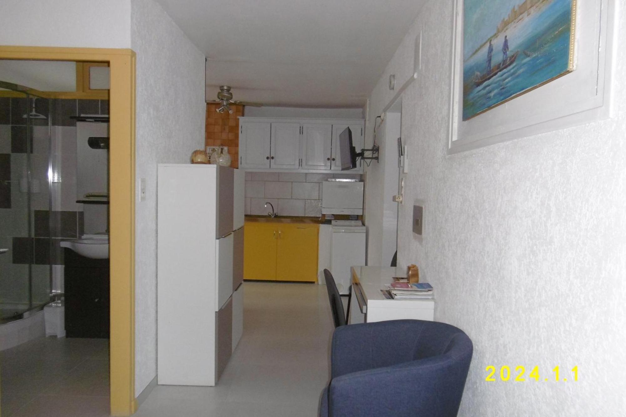 Rez De Chaussee Studio Climatise Dans Villa Aigues-Mortes Εξωτερικό φωτογραφία