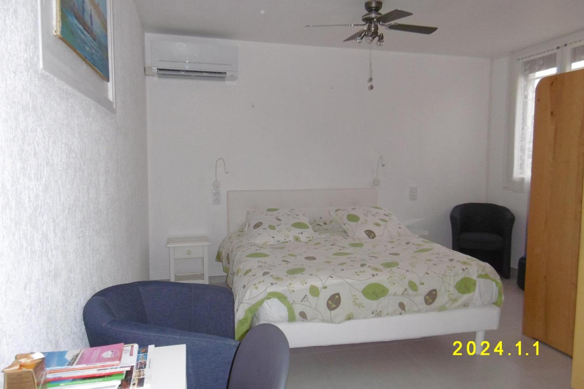 Rez De Chaussee Studio Climatise Dans Villa Aigues-Mortes Εξωτερικό φωτογραφία